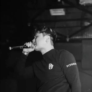 与子伦勾搭对白视频观看
